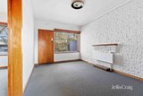 https://images.listonce.com.au/custom/160x/listings/11315-chisholm-street-black-hill-vic-3350/947/01767947_img_04.jpg?XartVydI9CA