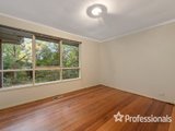 https://images.listonce.com.au/custom/160x/listings/1132-hull-road-croydon-vic-3136/651/01525651_img_11.jpg?Spax7ZbADqs