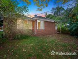 https://images.listonce.com.au/custom/160x/listings/1132-hull-road-croydon-vic-3136/651/01525651_img_15.jpg?oJ4bB5_V1Jo