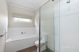 https://images.listonce.com.au/custom/160x/listings/11334-gregory-street-lake-wendouree-vic-3350/235/01828235_img_07.jpg?sgn_h4hOwEc