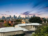 https://images.listonce.com.au/custom/160x/listings/1136-gladstone-street-moonee-ponds-vic-3039/101/01633101_img_12.jpg?p3fVDUp_vhA
