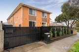 https://images.listonce.com.au/custom/160x/listings/1136-smith-street-thornbury-vic-3071/792/01960792_img_11.jpg?oYcjgXdT3CU