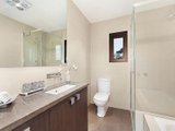 https://images.listonce.com.au/custom/160x/listings/1138-winfield-road-balwyn-north-vic-3104/319/01685319_img_07.jpg?iffQUQDFma8