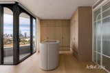 https://images.listonce.com.au/custom/160x/listings/11385-rouse-street-port-melbourne-vic-3207/232/01982232_img_08.jpg?p0hmwb3cLto