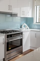 https://images.listonce.com.au/custom/160x/listings/1139-st-helena-road-greensborough-vic-3088/493/01492493_img_07.jpg?TFgcEVz9zoc