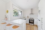 https://images.listonce.com.au/custom/160x/listings/114-10-barry-street-seaford-vic-3198/709/01543709_img_04.jpg?5K9TMBv-39Y