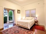 https://images.listonce.com.au/custom/160x/listings/114-beach-avenue-elwood-vic-3184/600/01794600_img_05.jpg?rHEyTEqNxNs