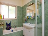 https://images.listonce.com.au/custom/160x/listings/114-churinga-avenue-mitcham-vic-3132/153/01772153_img_06.jpg?VfoR2TUpmdk