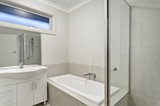 https://images.listonce.com.au/custom/160x/listings/114-delmore-crescent-glen-waverley-vic-3150/028/00148028_img_06.jpg?bPx1V6iSl74