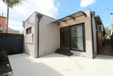 https://images.listonce.com.au/custom/160x/listings/114-evans-st-port-melbourne-vic-3207/477/01949477_img_11.jpg?XOHzEGiomVQ