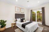 https://images.listonce.com.au/custom/160x/listings/114-oak-street-surrey-hills-vic-3127/634/01977634_img_06.jpg?uHOBbi34rFo