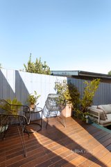 https://images.listonce.com.au/custom/160x/listings/1141-clarke-street-northcote-vic-3070/518/01565518_img_08.jpg?6p7fvZHrvMQ