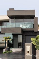 https://images.listonce.com.au/custom/160x/listings/114b-beach-road-parkdale-vic-3195/273/01851273_img_02.jpg?Crfz4iYG79o