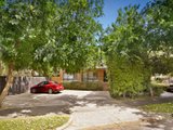 https://images.listonce.com.au/custom/160x/listings/115-addison-street-elwood-vic-3184/769/01793769_img_07.jpg?8vlq4oc5Jg8