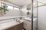 https://images.listonce.com.au/custom/160x/listings/115-faraday-road-croydon-south-vic-3136/229/01637229_img_10.jpg?dzpI4Rbt35E