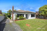 https://images.listonce.com.au/custom/160x/listings/115-foster-street-redan-vic-3350/324/01942324_img_12.jpg?QtXbIpxswTw