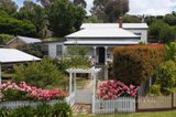 https://images.listonce.com.au/custom/160x/listings/115-gingell-street-castlemaine-vic-3450/517/01571517_img_22.jpg?fRQJh7NgKD0