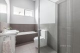 https://images.listonce.com.au/custom/160x/listings/115-gladstone-avenue-northcote-vic-3070/171/01610171_img_03.jpg?PVSJdbVxn1U