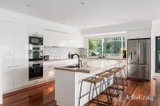 https://images.listonce.com.au/custom/160x/listings/115-glen-park-road-eltham-north-vic-3095/821/01827821_img_07.jpg?RvLUwVyfmPE