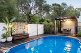 https://images.listonce.com.au/custom/160x/listings/115-glenvale-road-donvale-vic-3111/368/01506368_img_20.jpg?aUnc2WRRnf0