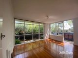 https://images.listonce.com.au/custom/160x/listings/115-kendall-street-elwood-vic-3184/687/01866687_img_04.jpg?uDuf0Jw-Mds