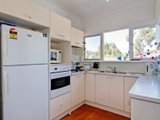 https://images.listonce.com.au/custom/160x/listings/115-mount-view-parade-croydon-vic-3136/298/01525298_img_06.jpg?gZ9O8AKENr8