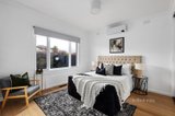 https://images.listonce.com.au/custom/160x/listings/115-nepean-street-greensborough-vic-3088/682/01702682_img_08.jpg?nKa7LCj-hq8