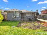 https://images.listonce.com.au/custom/160x/listings/115-selkirk-avenue-wantirna-vic-3152/978/01525978_img_07.jpg?11MoAppXdaE