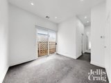 https://images.listonce.com.au/custom/160x/listings/115-st-leonards-road-ascot-vale-vic-3032/308/01585308_img_03.jpg?2vD90PXK8Ro