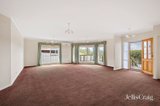 https://images.listonce.com.au/custom/160x/listings/115-victoria-road-chirnside-park-vic-3116/382/01980382_img_02.jpg?BFcdnPu7sDU