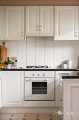 https://images.listonce.com.au/custom/160x/listings/115-york-road-mount-evelyn-vic-3796/310/01813310_img_05.jpg?jN1W0jdLgns