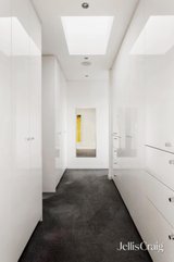 https://images.listonce.com.au/custom/160x/listings/1150-upper-heidelberg-road-ivanhoe-vic-3079/006/01984006_img_08.jpg?ie_0eZntscU