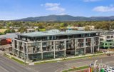 https://images.listonce.com.au/custom/160x/listings/1151-lusher-road-croydon-vic-3136/542/01990542_img_06.jpg?ORgGIdVdnms