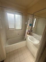 https://images.listonce.com.au/custom/160x/listings/1151090-whitehorse-road-box-hill-vic-3128/472/01716472_img_04.jpg?HI7PGDNMGgg