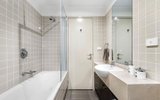 https://images.listonce.com.au/custom/160x/listings/1152-princess-street-kew-vic-3101/811/01931811_img_06.jpg?N2bB6hLlHik