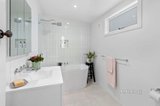 https://images.listonce.com.au/custom/160x/listings/1153-eyre-street-newington-vic-3350/800/01345800_img_08.jpg?Iud54TIpWww