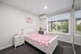 https://images.listonce.com.au/custom/160x/listings/1155-lincoln-road-croydon-vic-3136/644/01601644_img_10.jpg?McFMaWu0xFQ