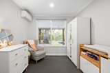 https://images.listonce.com.au/custom/160x/listings/1155-lincoln-road-croydon-vic-3136/644/01601644_img_11.jpg?_boxgST9Ok8