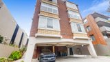 https://images.listonce.com.au/custom/160x/listings/116-18-anderson-st-south-yarra-vic-3141/238/01726238_img_08.jpg?PNBBv2Fz5fw