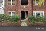 https://images.listonce.com.au/custom/160x/listings/116-20-york-street-st-kilda-west-vic-3182/272/01933272_img_02.jpg?D-pNLt4cl60