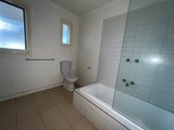 https://images.listonce.com.au/custom/160x/listings/116-8-stafford-street-herne-hill-vic-3218/072/01620072_img_11.jpg?HXIndDszvm0