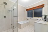 https://images.listonce.com.au/custom/160x/listings/116-evan-street-box-hill-north-vic-3129/525/01661525_img_14.jpg?Jz6JQ06wB2E