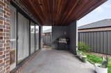 https://images.listonce.com.au/custom/160x/listings/116-galenia-street-wollert-vic-3750/133/01983133_img_09.jpg?IN5RZo05Agg