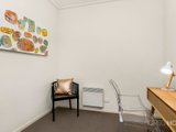 https://images.listonce.com.au/custom/160x/listings/116-graham-street-port-melbourne-vic-3207/203/01087203_img_06.jpg?rXQ7hrti-lU