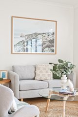 https://images.listonce.com.au/custom/160x/listings/116-jean-street-cheltenham-vic-3192/591/01726591_img_03.jpg?nCu5mS4gt_0