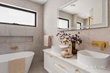 https://images.listonce.com.au/custom/160x/listings/116-lebanon-street-strathmore-vic-3041/900/01921900_img_09.jpg?D_LoyM4SFg8