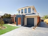 https://images.listonce.com.au/custom/160x/listings/116-marie-street-oak-park-vic-3046/261/00847261_img_11.jpg?VhQLv_ipAOg