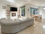 https://images.listonce.com.au/custom/160x/listings/116-morris-street-belmont-vic-3216/084/01929084_img_03.jpg?YyWUnYxcYtg