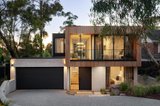 https://images.listonce.com.au/custom/160x/listings/116-old-eltham-road-lower-plenty-vic-3093/951/01843951_img_02.jpg?dwrPxJOtTjA