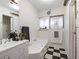 https://images.listonce.com.au/custom/160x/listings/116-valerie-court-heathmont-vic-3135/861/01067861_img_08.jpg?YrMJLUkPMDU